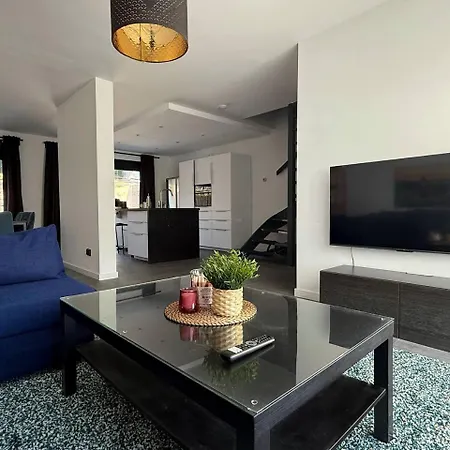 度假居 Modern 3br House In *