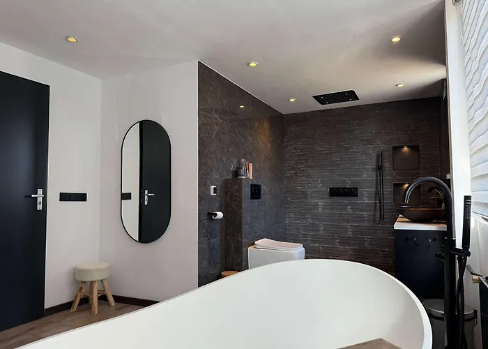 Holiday home Modern 3br House In Nuenen